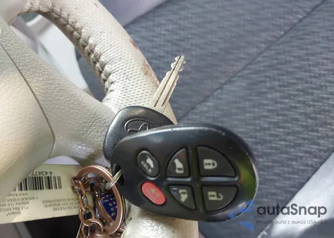 2012 Toyota Sienna Se 8 Passenger from USA, damaged, VIN 5TDXK3DC5CS248423